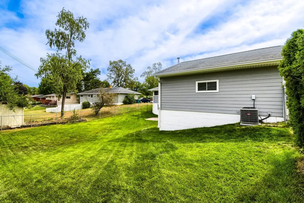 227 Dawn Avenue Shoreview, MN 55126