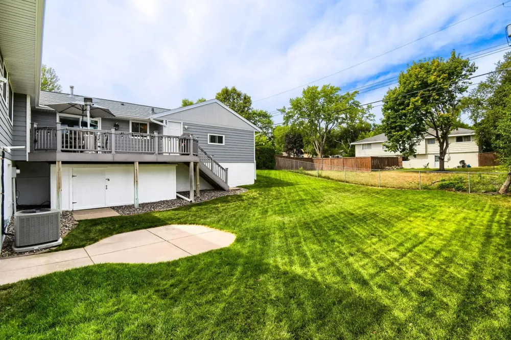 227 Dawn Avenue Shoreview, MN 55126