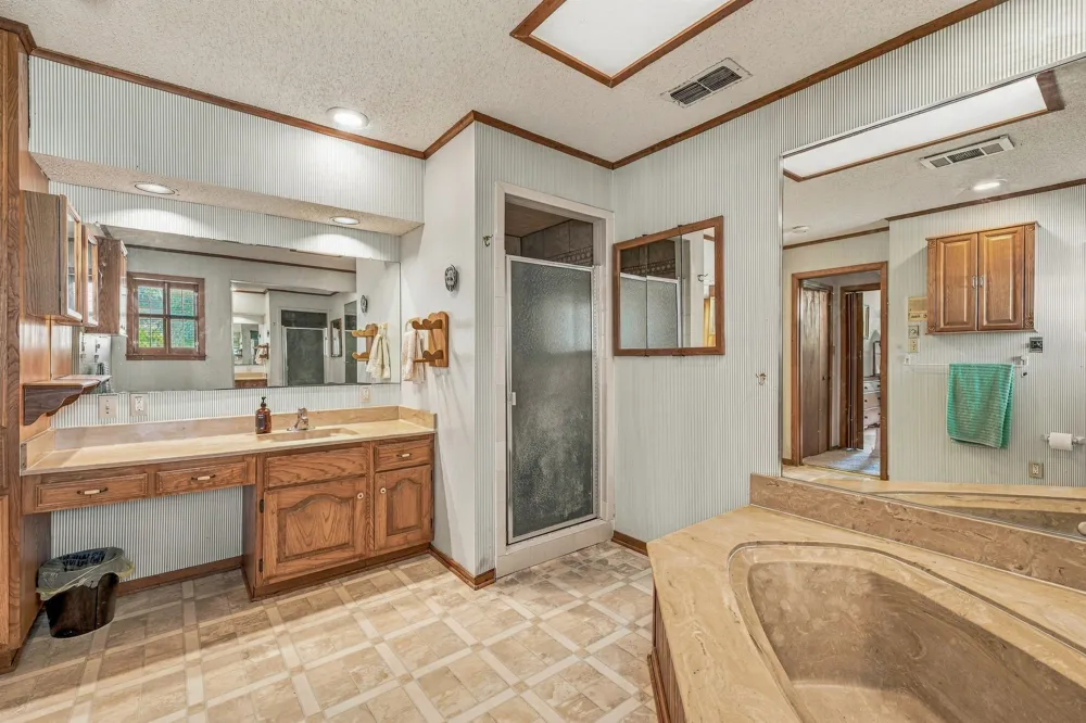 4017 Dakota Trail Granbury, TX 76048