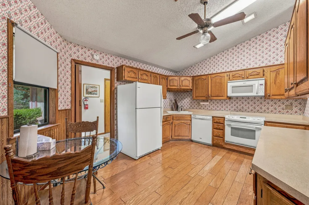 4017 Dakota Trail Granbury, TX 76048
