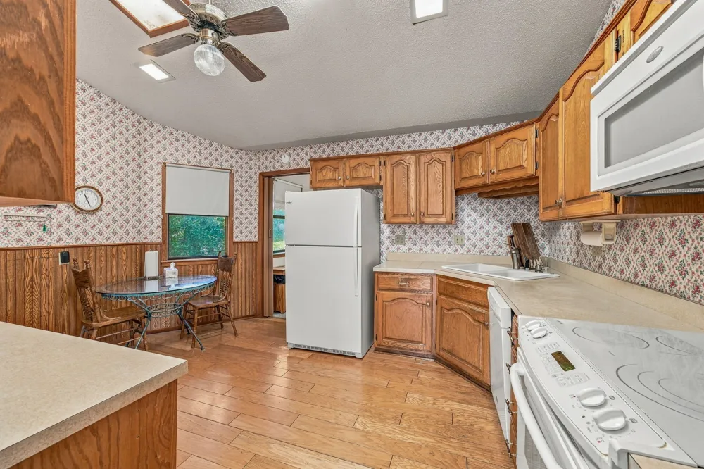 4017 Dakota Trail Granbury, TX 76048