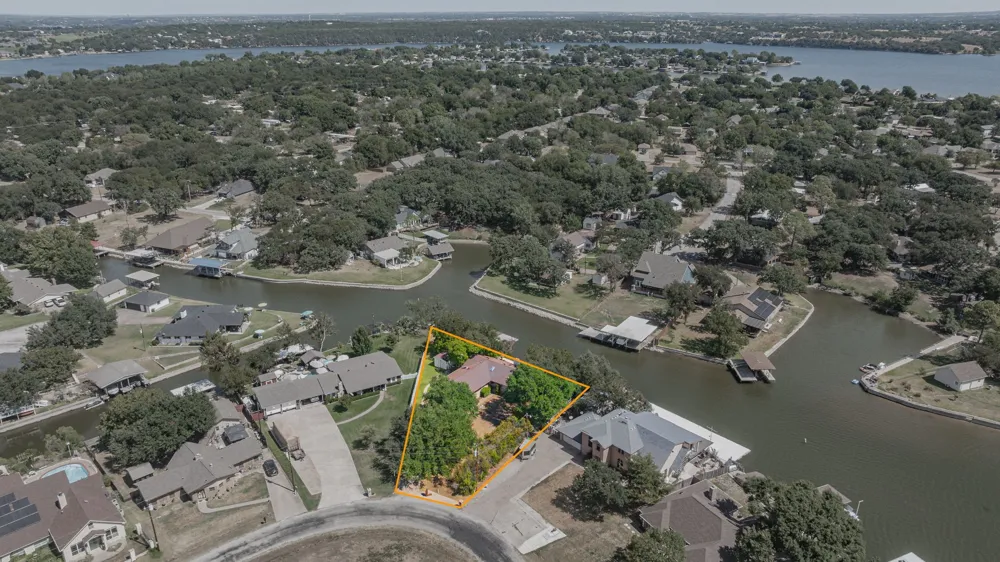 4017 Dakota Trail Granbury, TX 76048
