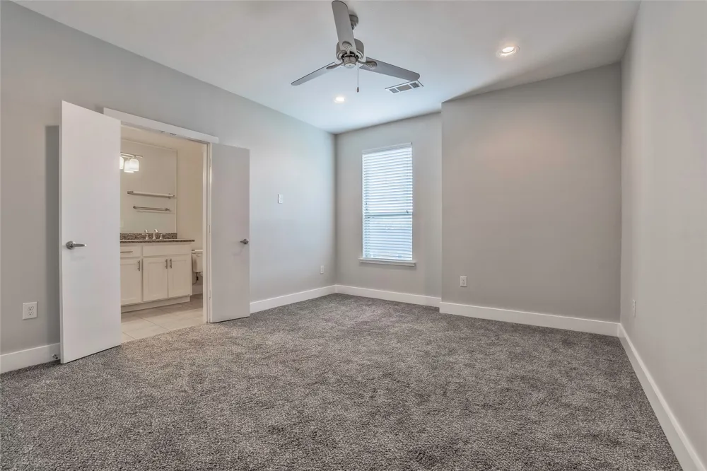 6051 Ross Avenue #110 Dallas, TX 75206