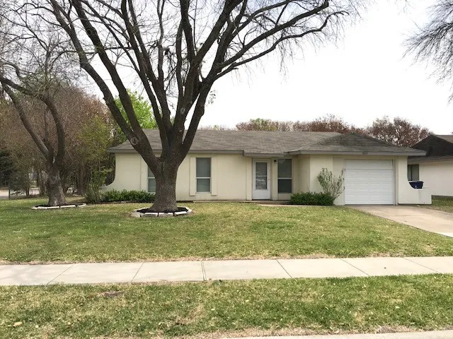 1601 Meridian Way Garland, TX 75040