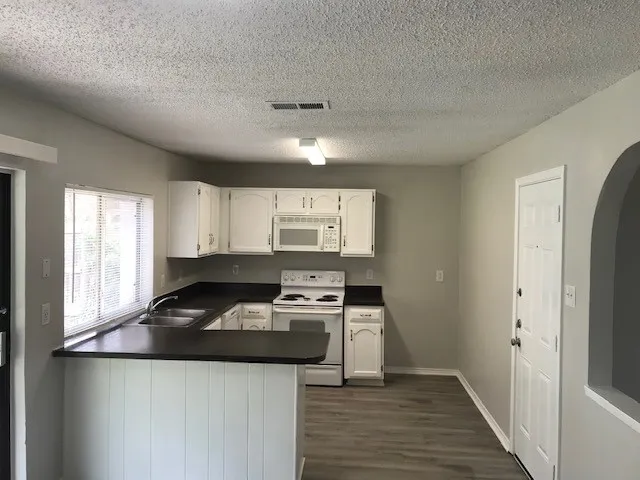 1601 Meridian Way Garland, TX 75040