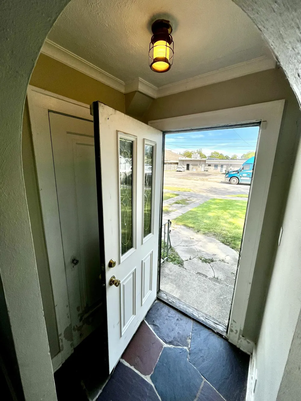 738 Washington Avenue Holland, MI 49423