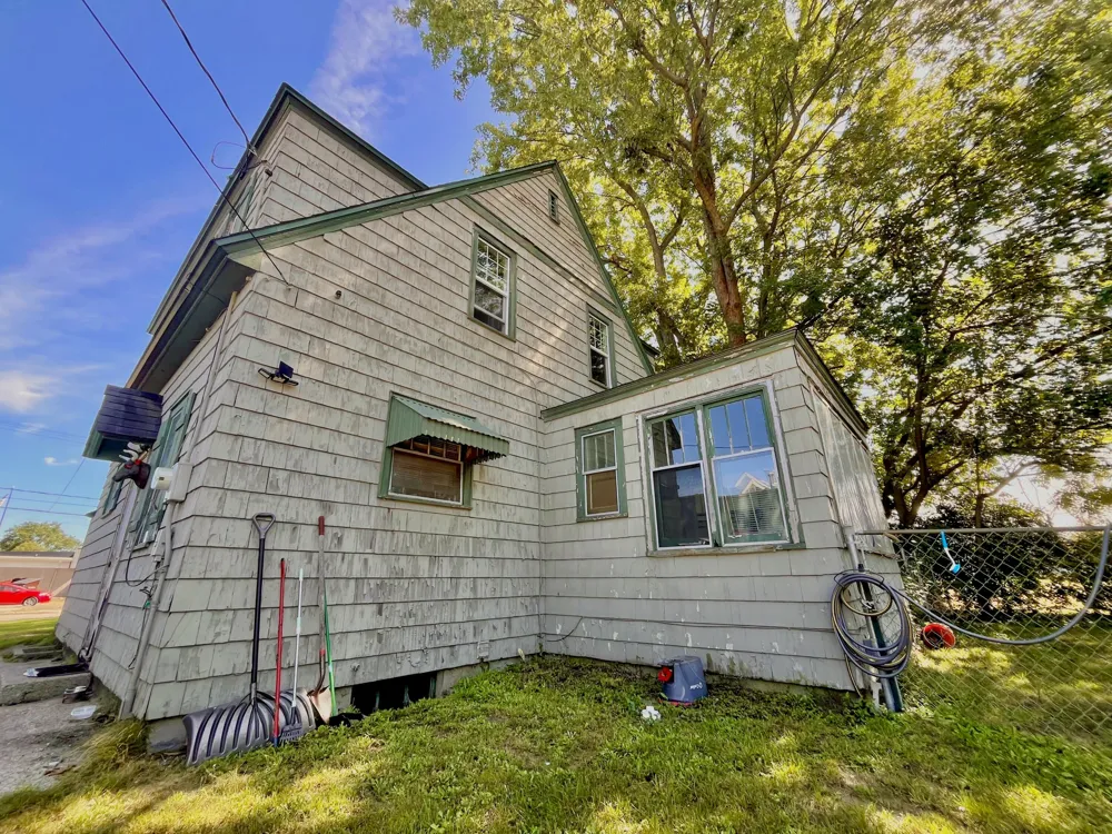 738 Washington Avenue Holland, MI 49423