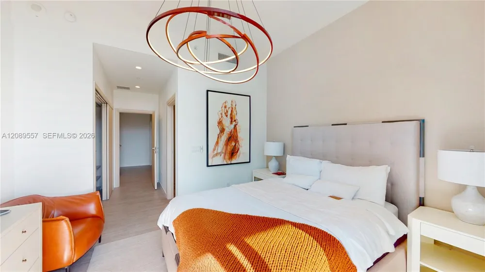 1000 Brickell Plaza #1812 Miami, FL 33131