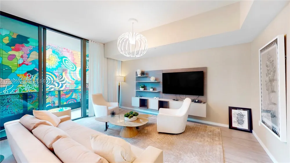 1000 Brickell Plaza #1812 Miami, FL 33131