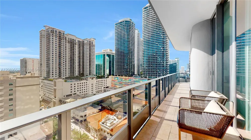 1000 Brickell Plaza #1812 Miami, FL 33131
