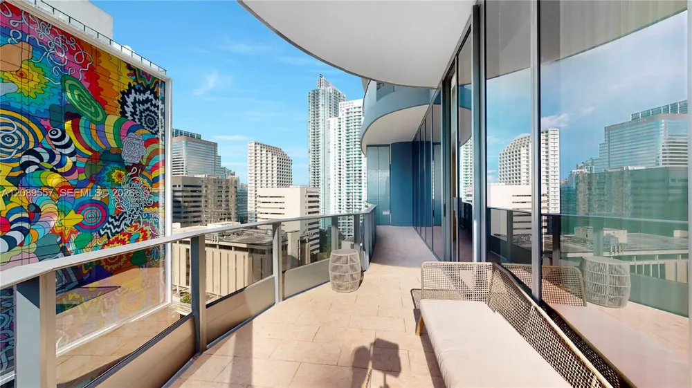 1000 Brickell Plaza #1812 Miami, FL 33131