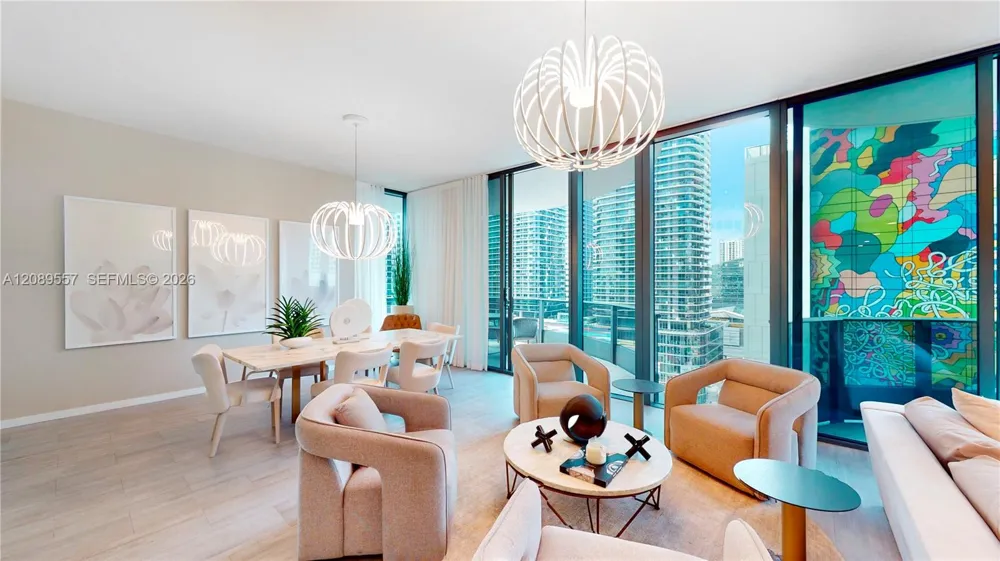 1000 Brickell Plaza #1812 Miami, FL 33131