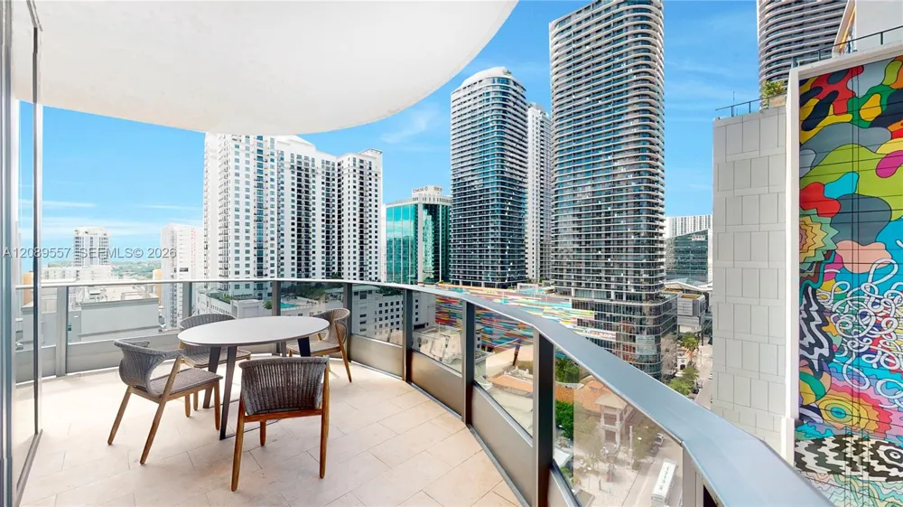 1000 Brickell Plaza #1812 Miami, FL 33131