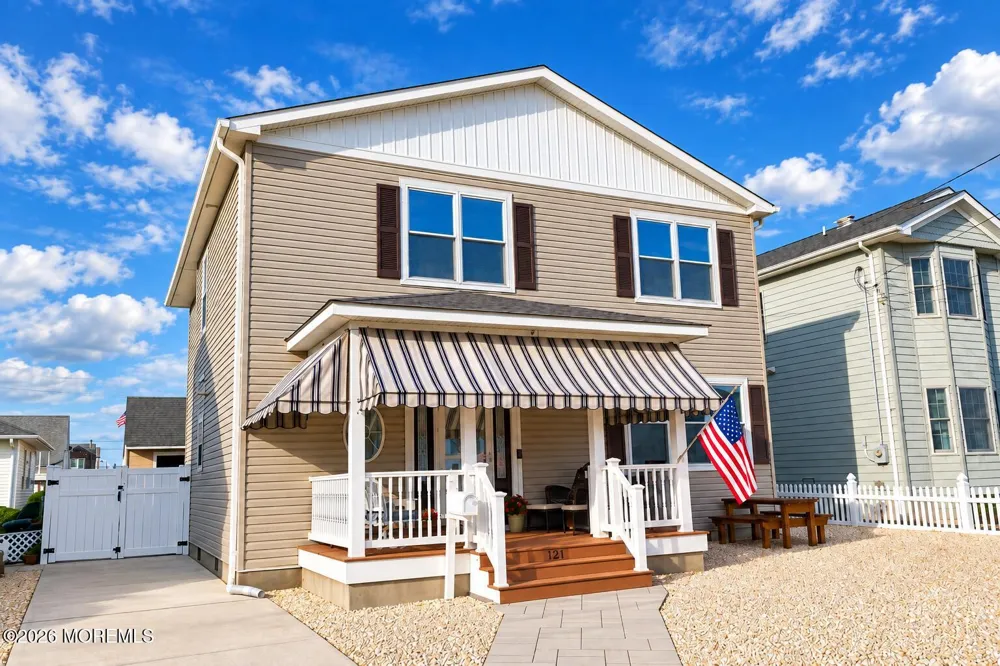 121 Camden Avenue Lavallette, NJ 08735