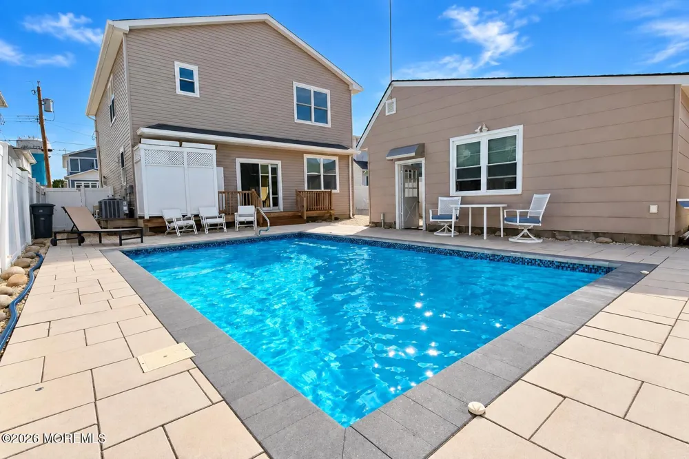 121 Camden Avenue Lavallette, NJ 08735