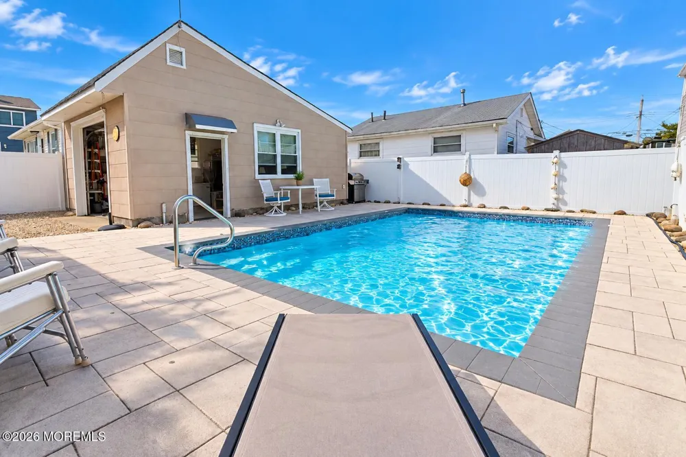 121 Camden Avenue Lavallette, NJ 08735