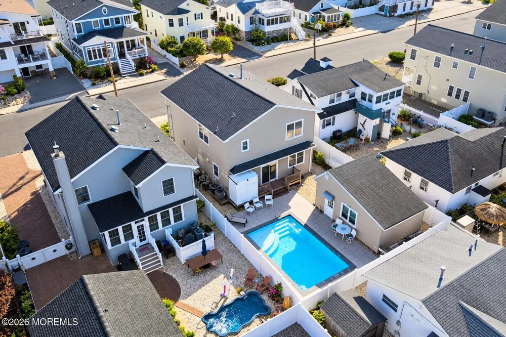 121 Camden Avenue Lavallette, NJ 08735