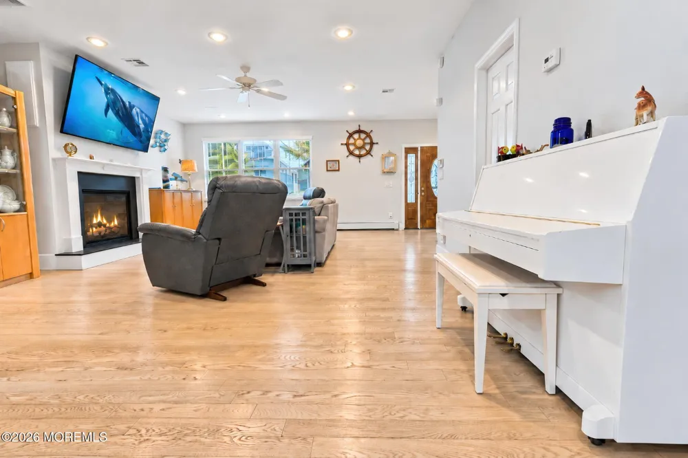121 Camden Avenue Lavallette, NJ 08735