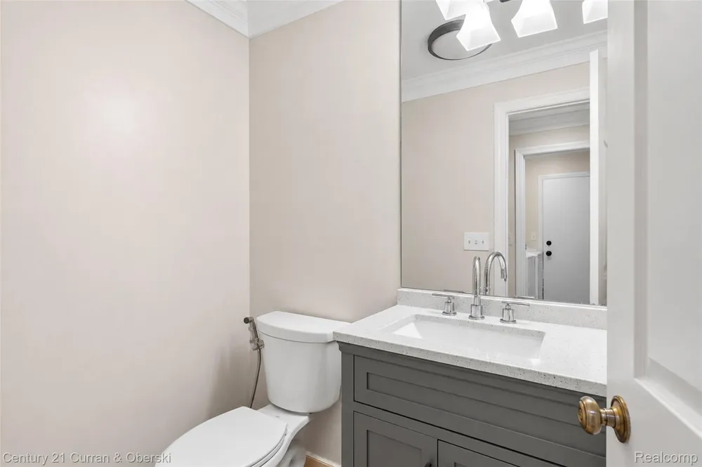 13 Timberlane Court Dearborn City, MI 48126