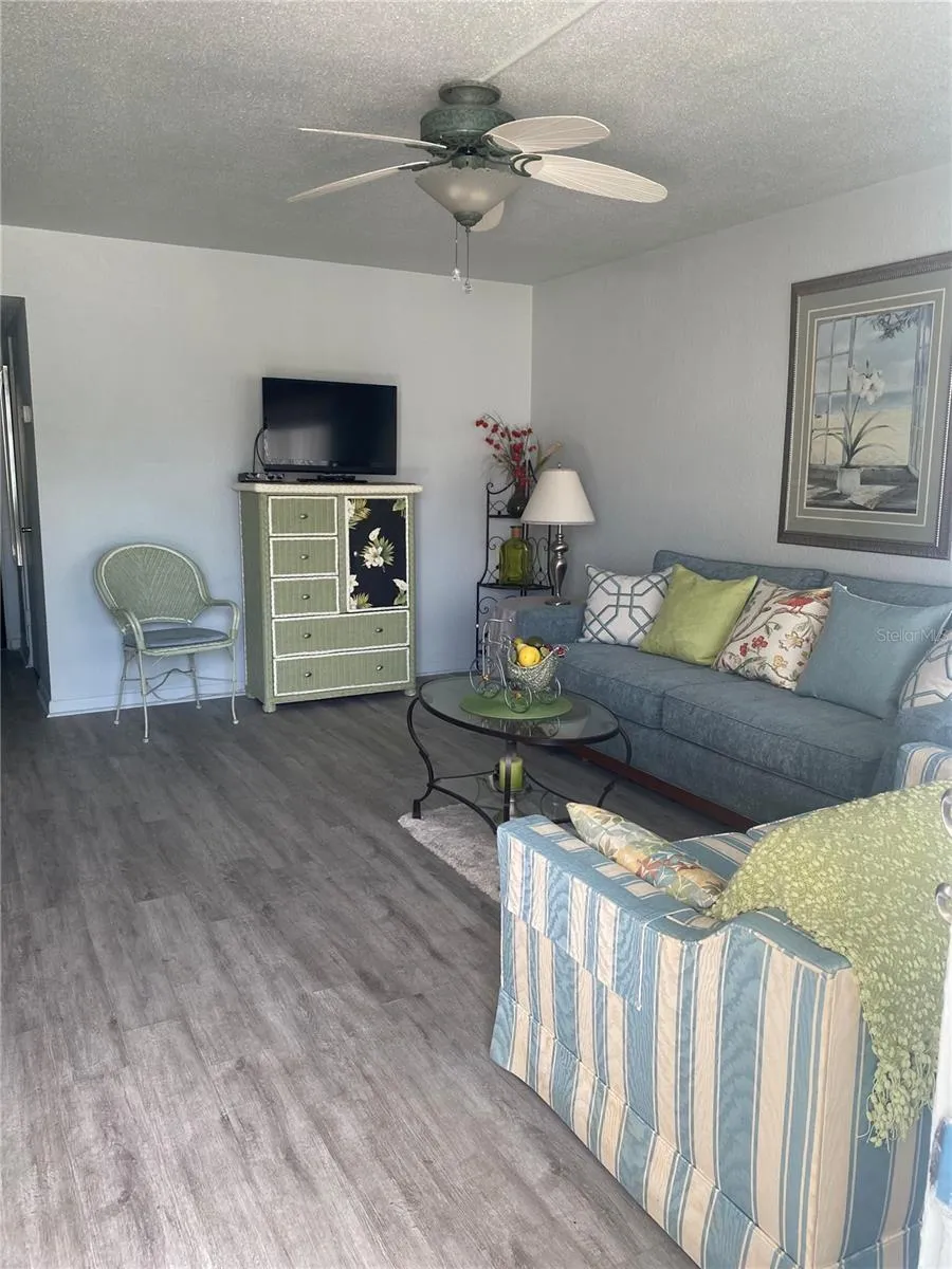 8455 112TH STREET #111 Seminole, FL 33772
