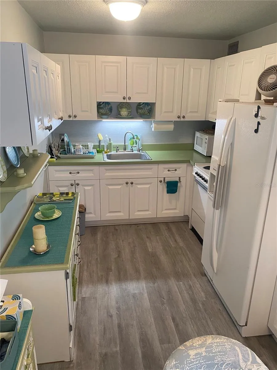 8455 112TH STREET #111 Seminole, FL 33772