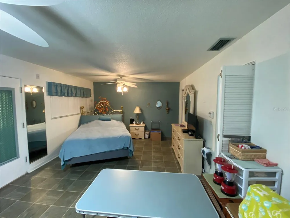 8455 112TH STREET #111 Seminole, FL 33772