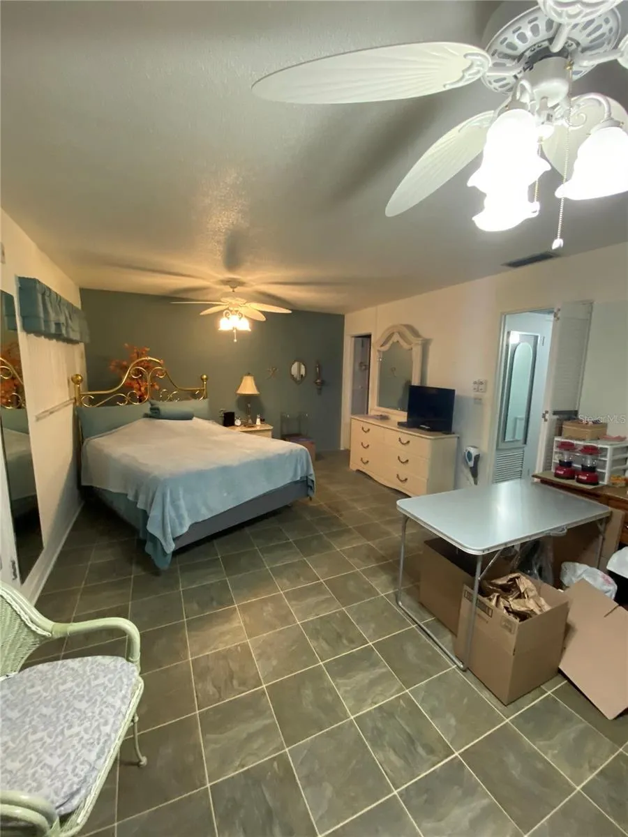 8455 112TH STREET #111 Seminole, FL 33772