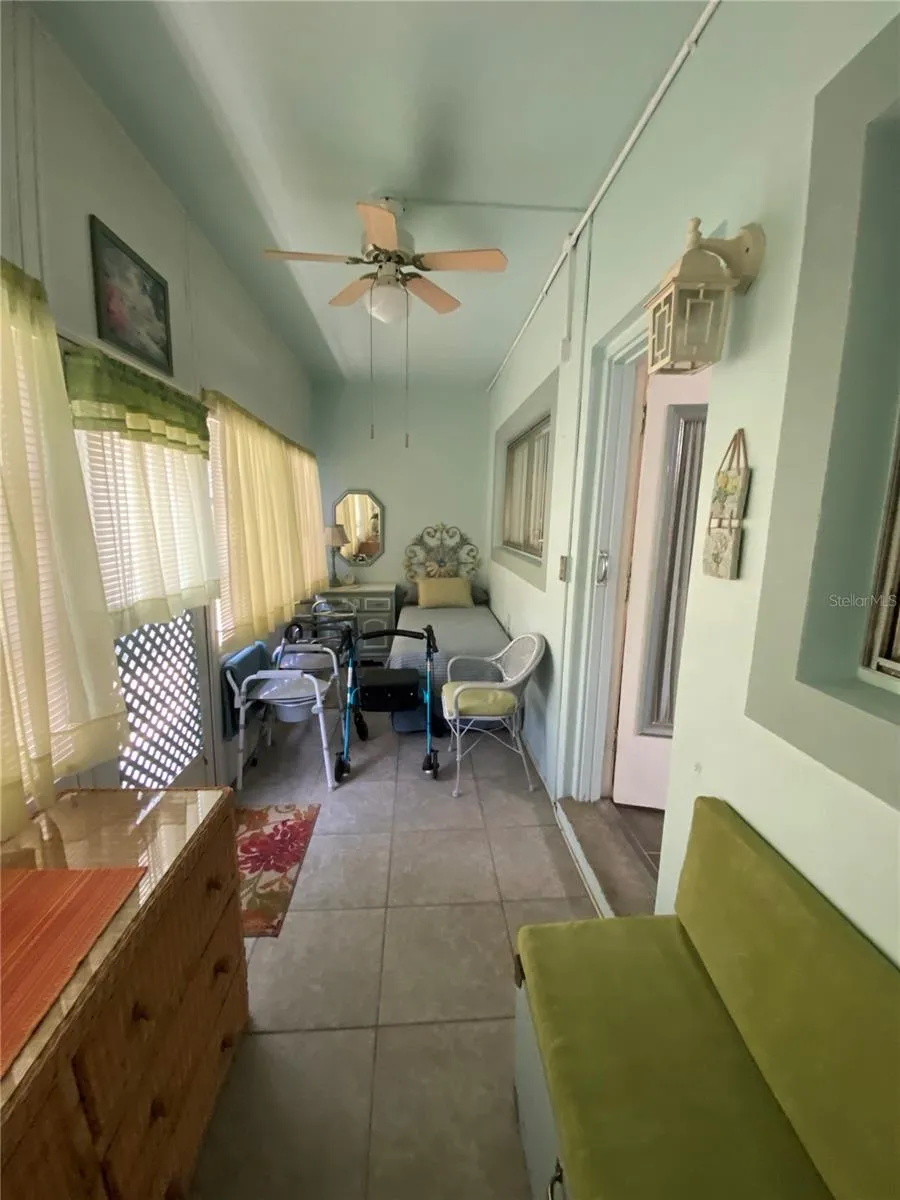 8455 112TH STREET #111 Seminole, FL 33772