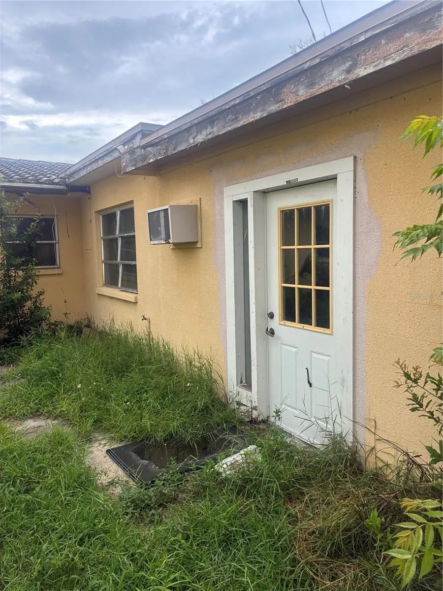 6665 10TH AVENUE St Petersburg, FL 33710