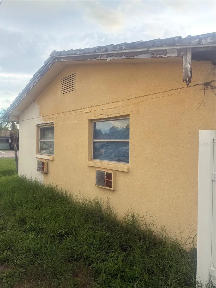 6665 10TH AVENUE St Petersburg, FL 33710