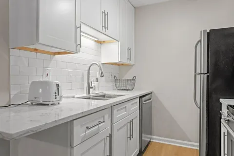 244 Triumph Drive NW