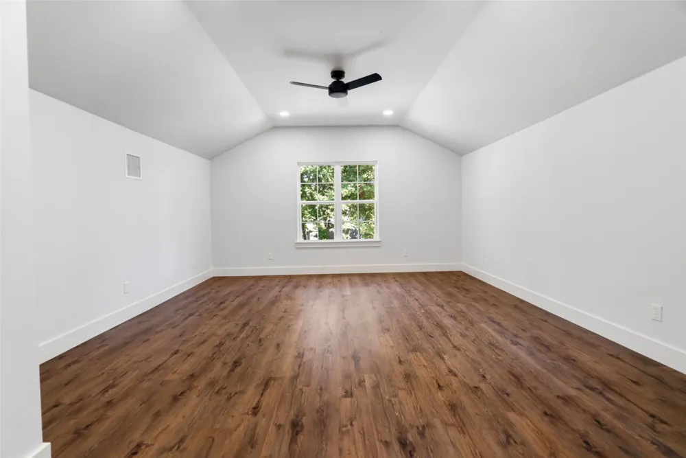 12351 Longboard Loop Kingston, OK 73439