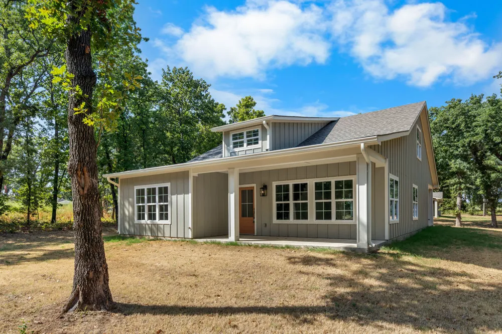 12351 Longboard Loop Kingston, OK 73439