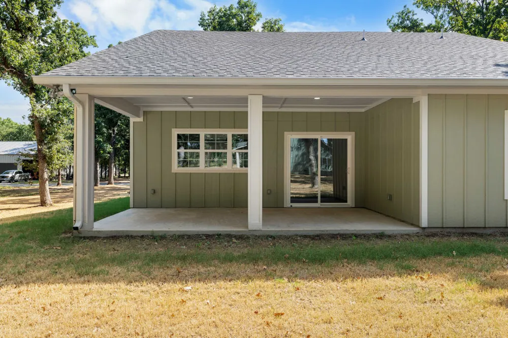12351 Longboard Loop Kingston, OK 73439
