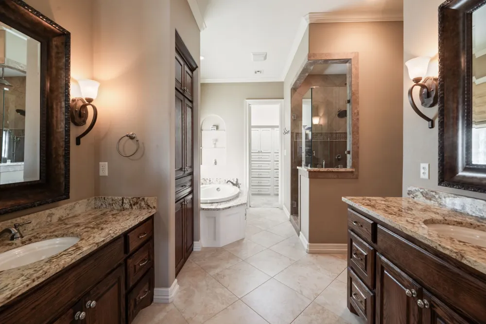 560 Clubhouse Drive Corsicana, TX 75109