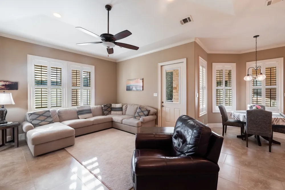 560 Clubhouse Drive Corsicana, TX 75109