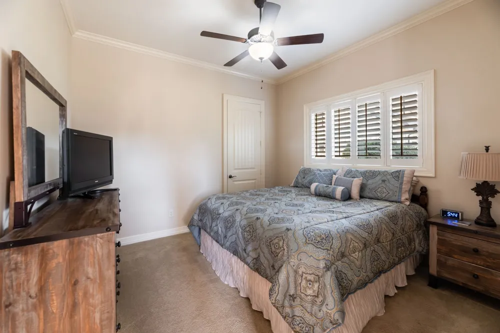560 Clubhouse Drive Corsicana, TX 75109