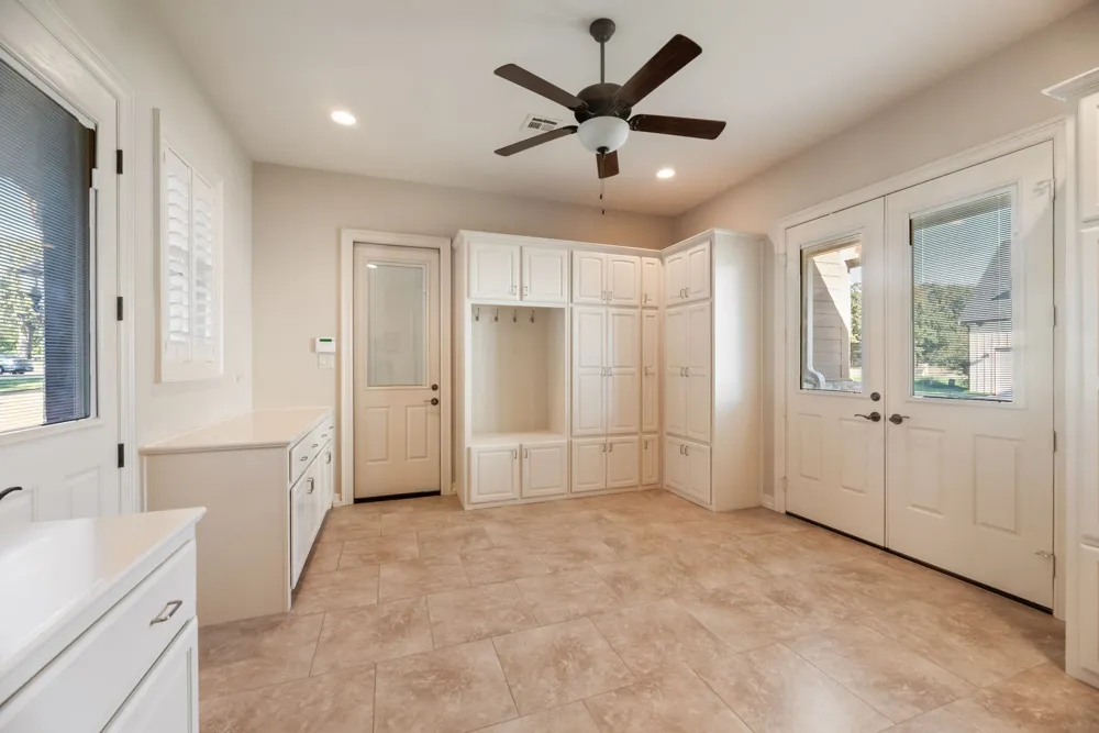 560 Clubhouse Drive Corsicana, TX 75109