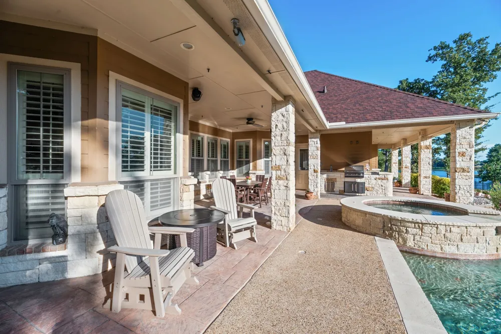 560 Clubhouse Drive Corsicana, TX 75109