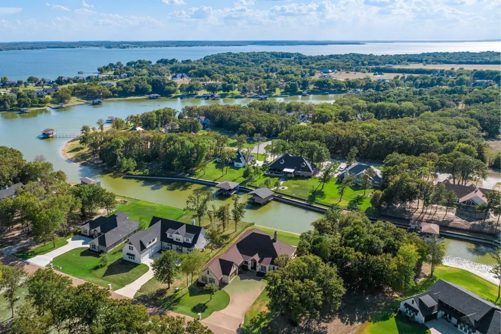 560 Clubhouse Drive Corsicana, TX 75109