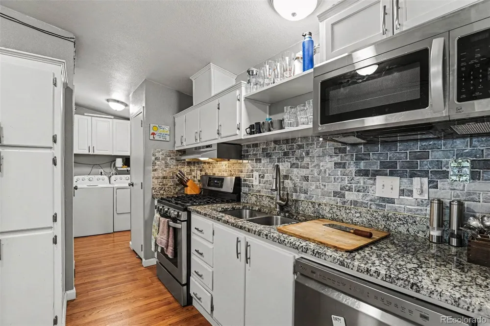 2301 Florence Street Aurora, CO 80010