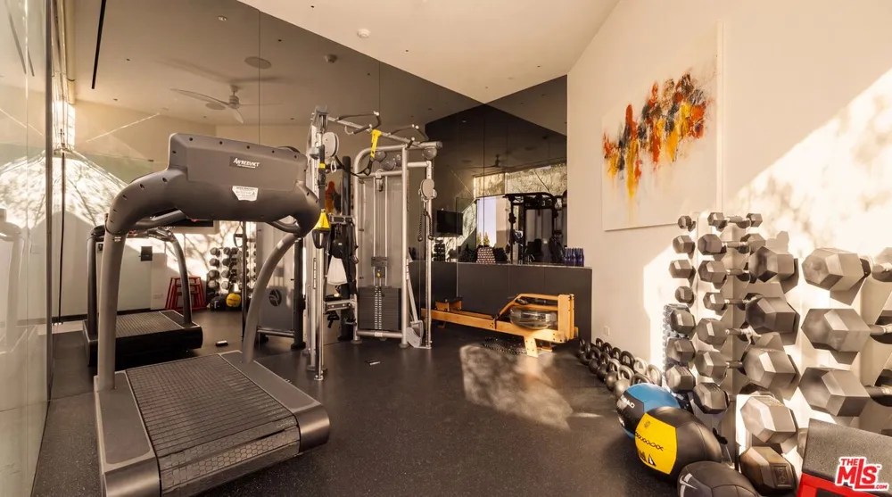 1877 Rising Glen Road Los Angeles, CA 90069