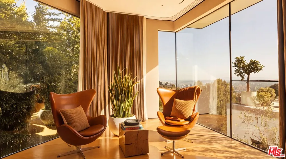 1877 Rising Glen Road Los Angeles, CA 90069