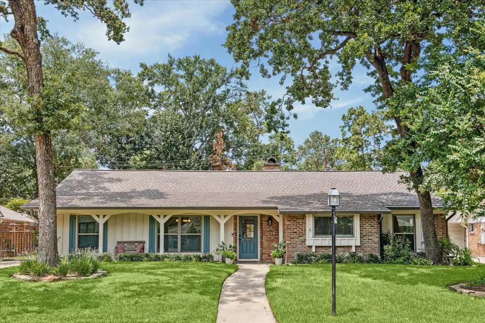 10010 Valley Forge Drive Houston, TX 77042