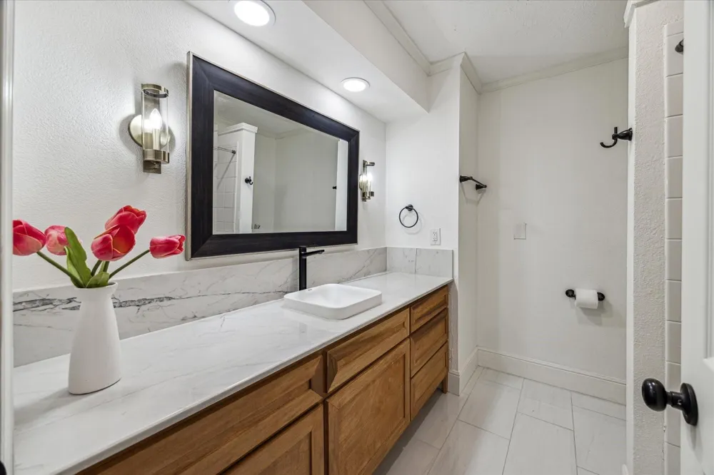 10010 Valley Forge Drive Houston, TX 77042