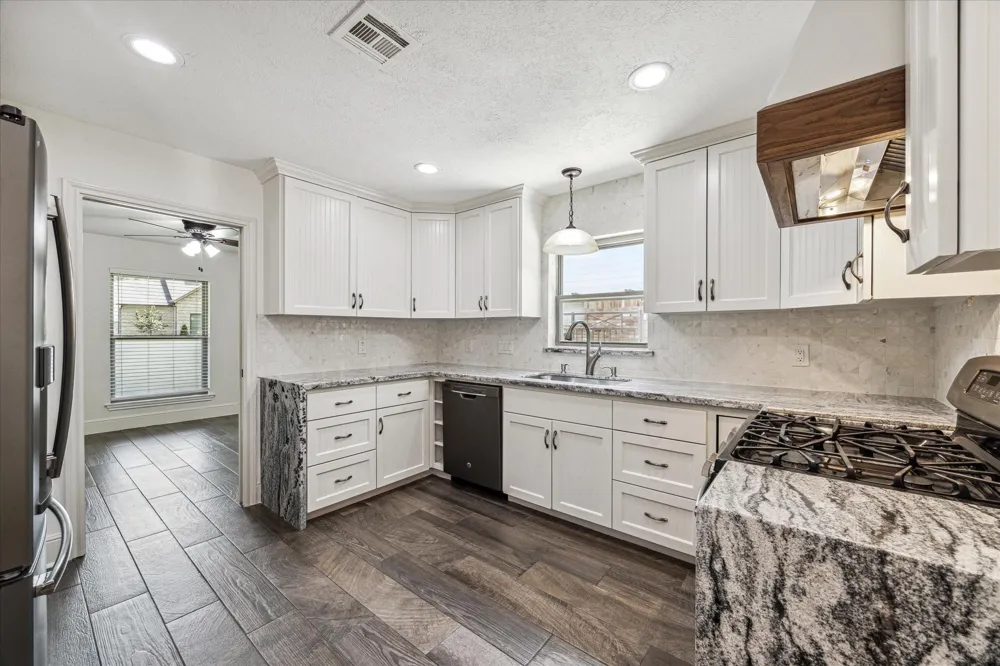 10010 Valley Forge Drive Houston, TX 77042
