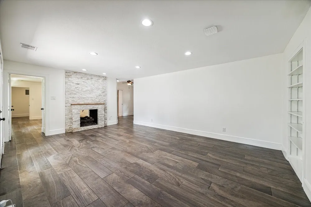 10010 Valley Forge Drive Houston, TX 77042