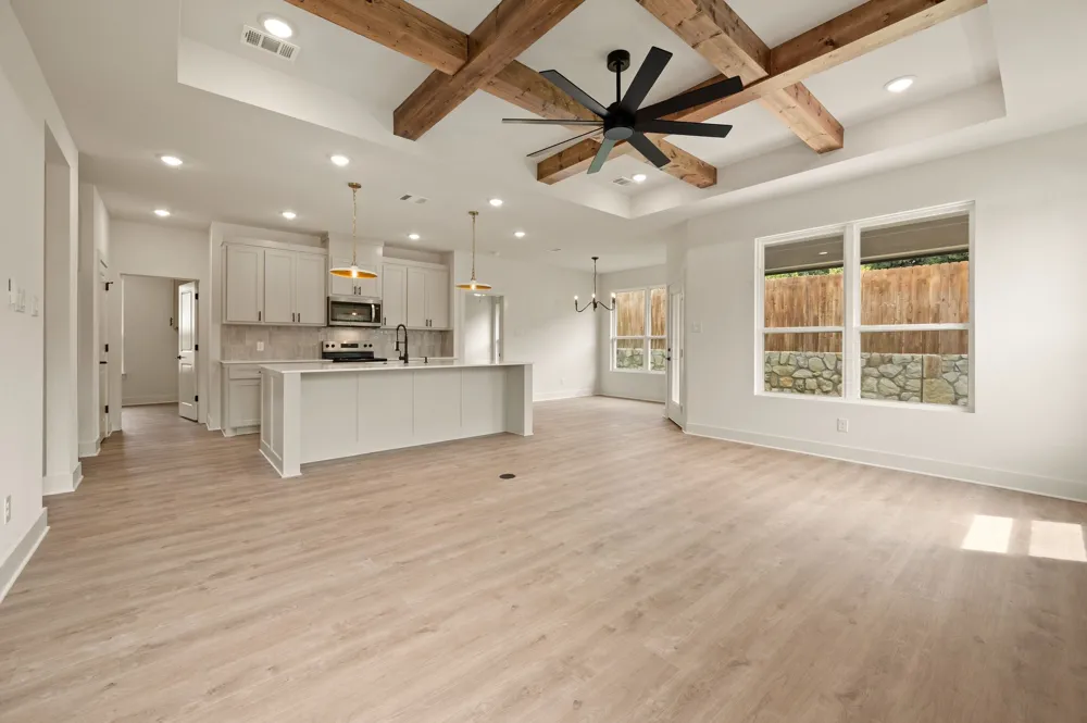 605 Mustang Trail Granbury, TX 76049