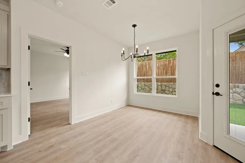 605 Mustang Trail Granbury, TX 76049