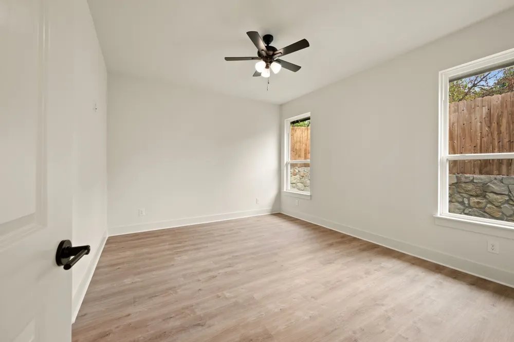 605 Mustang Trail Granbury, TX 76049